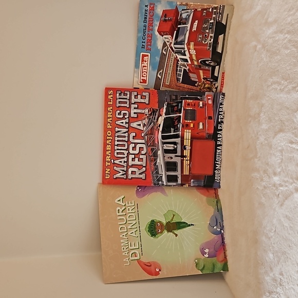 Kid's Books Spanish version. Bundle of 3 Home Accents Cofffe Table Books - Picture 4 of 11